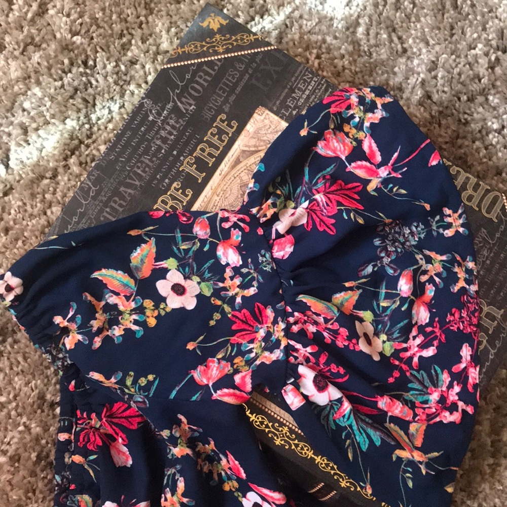 [Ana] Off the Shoulder floral Top